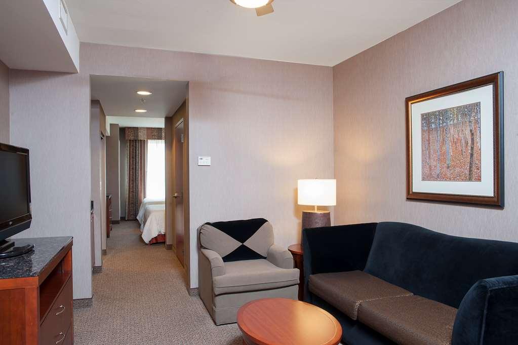 Hilton Garden Inn Columbus Edinburgh Room photo